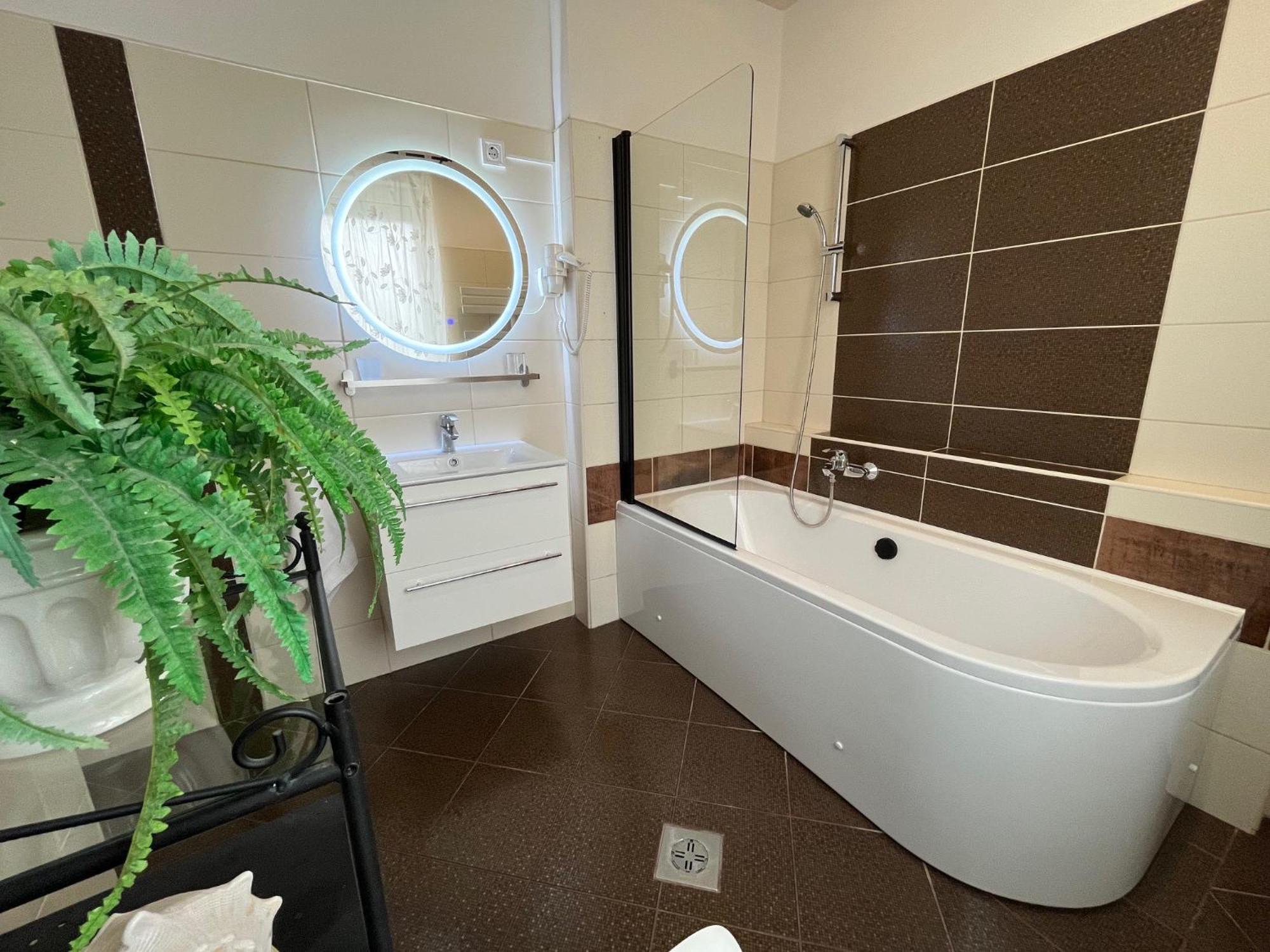 Bellavista 1 Apartman Eger Ngoại thất bức ảnh
