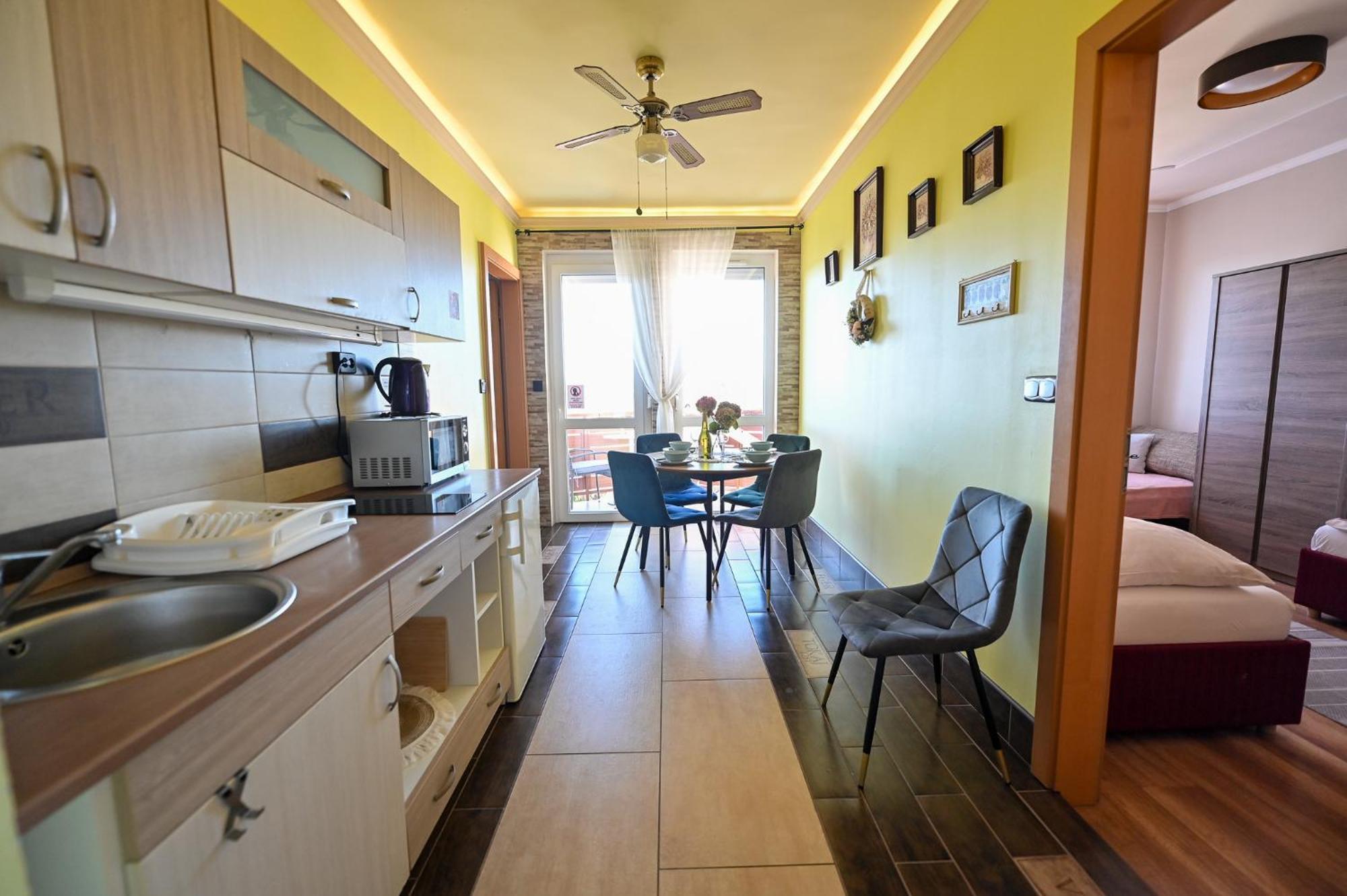 Bellavista 1 Apartman Apartment Eger Ngoại thất bức ảnh