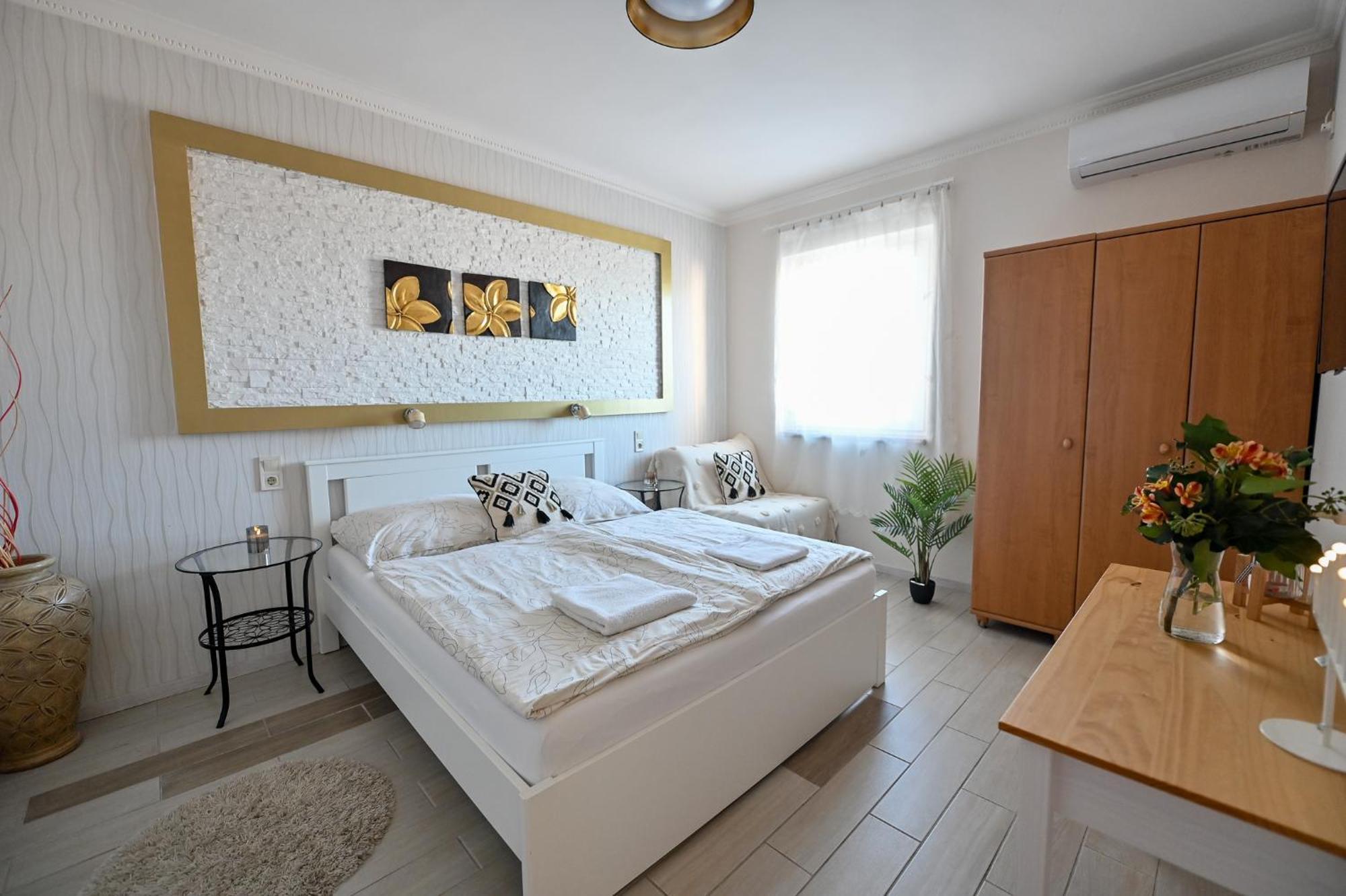 Bellavista 1 Apartman Eger Ngoại thất bức ảnh