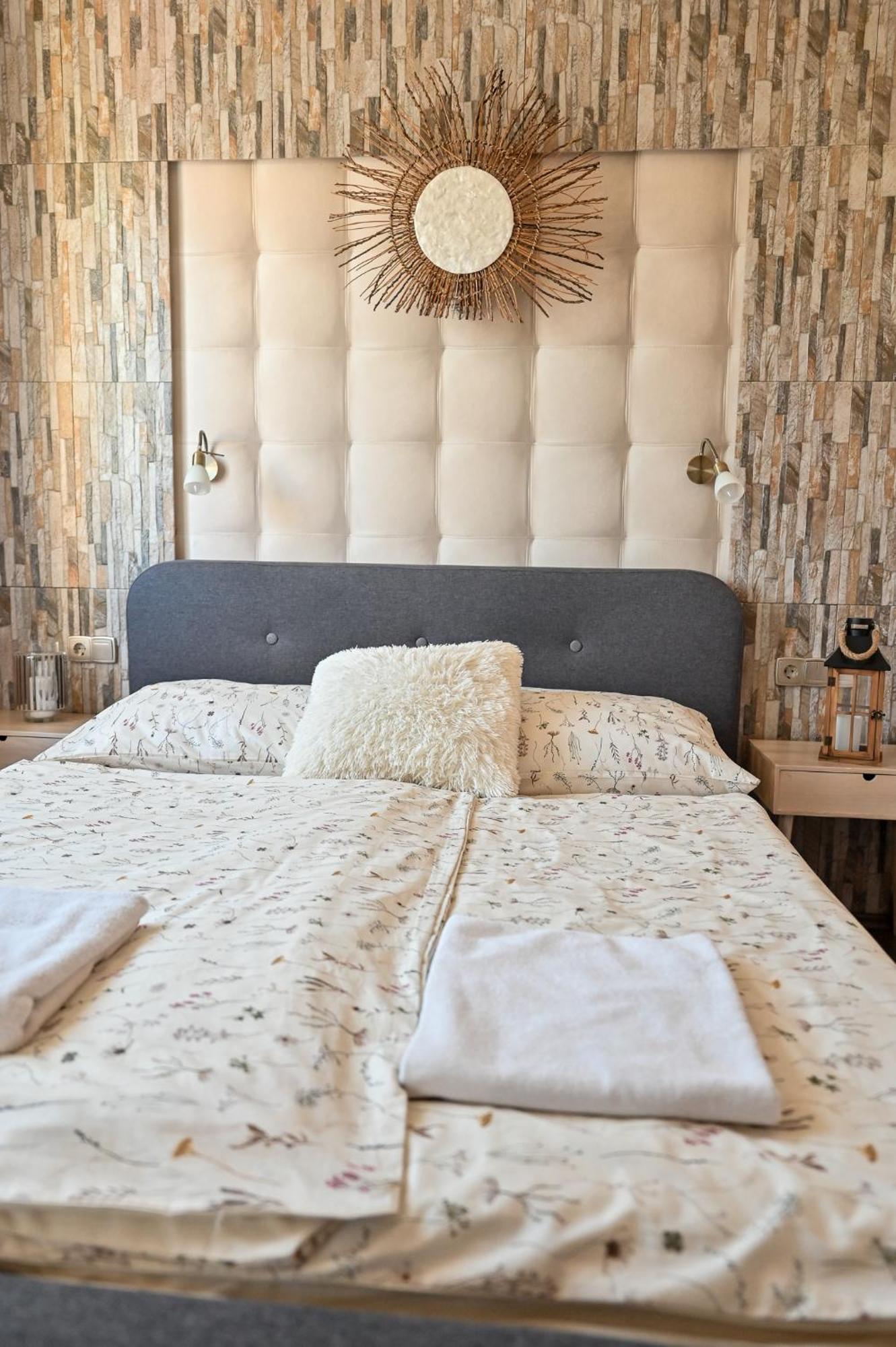 Bellavista 1 Apartman Eger Ngoại thất bức ảnh